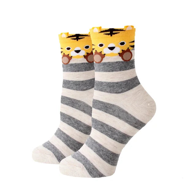 Women Socks New Funny Cute Cartoon Animal Cat Dog Parrot Novelty Harajuku Kawaii Happy Art Socks Cotton Fashion Harajuku Socks