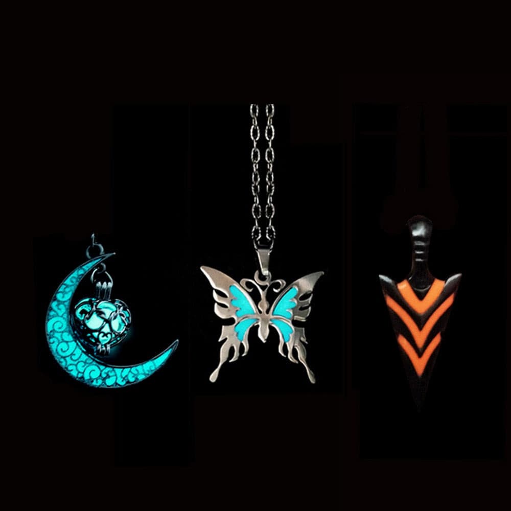 Luminous Glowing Arrow Pendant Necklace Knight Spear Necklace Glow In The Dark Pike Necklace for Women Men Halloween Gift